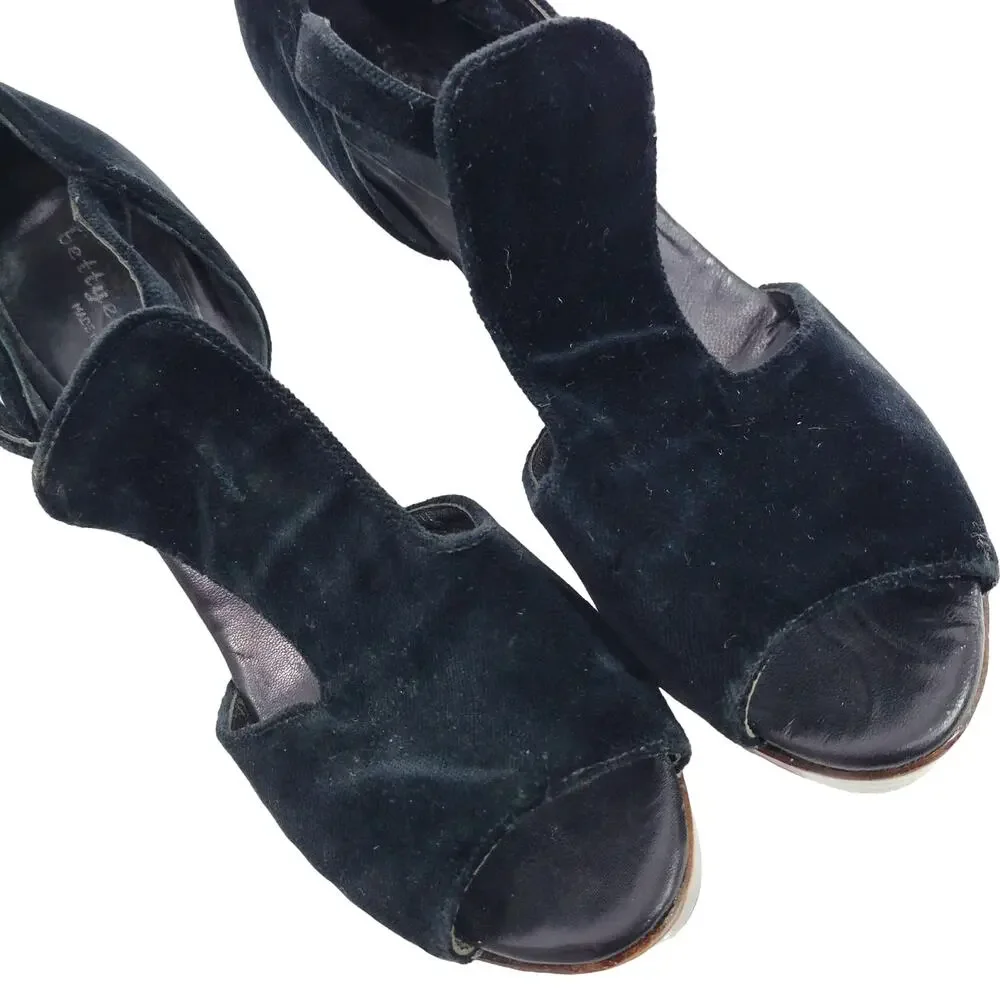 Bettye Muller Heel Wedge Black Velvet Platform Wood T Strap Peep Toe Chunky 9.5
